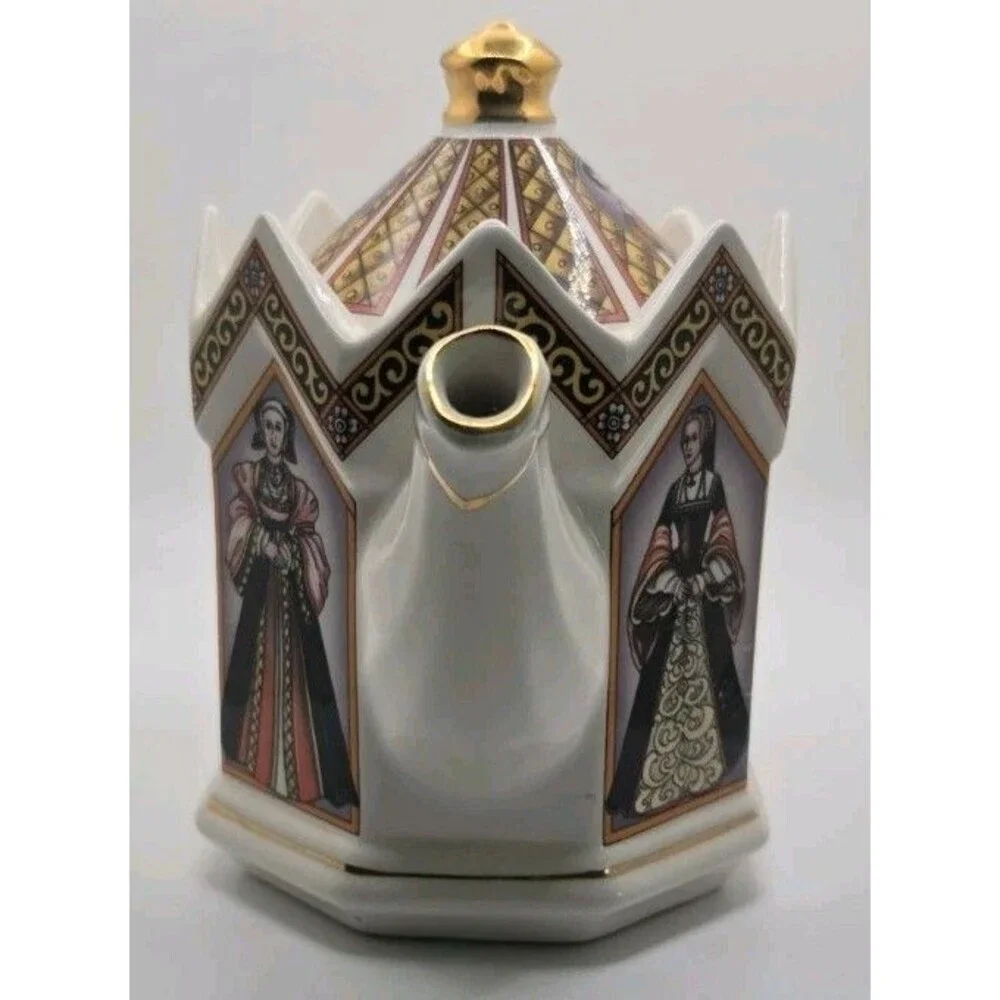 Sadler Teapot - Minister Historical Series I Henry VIII and His Six Wives